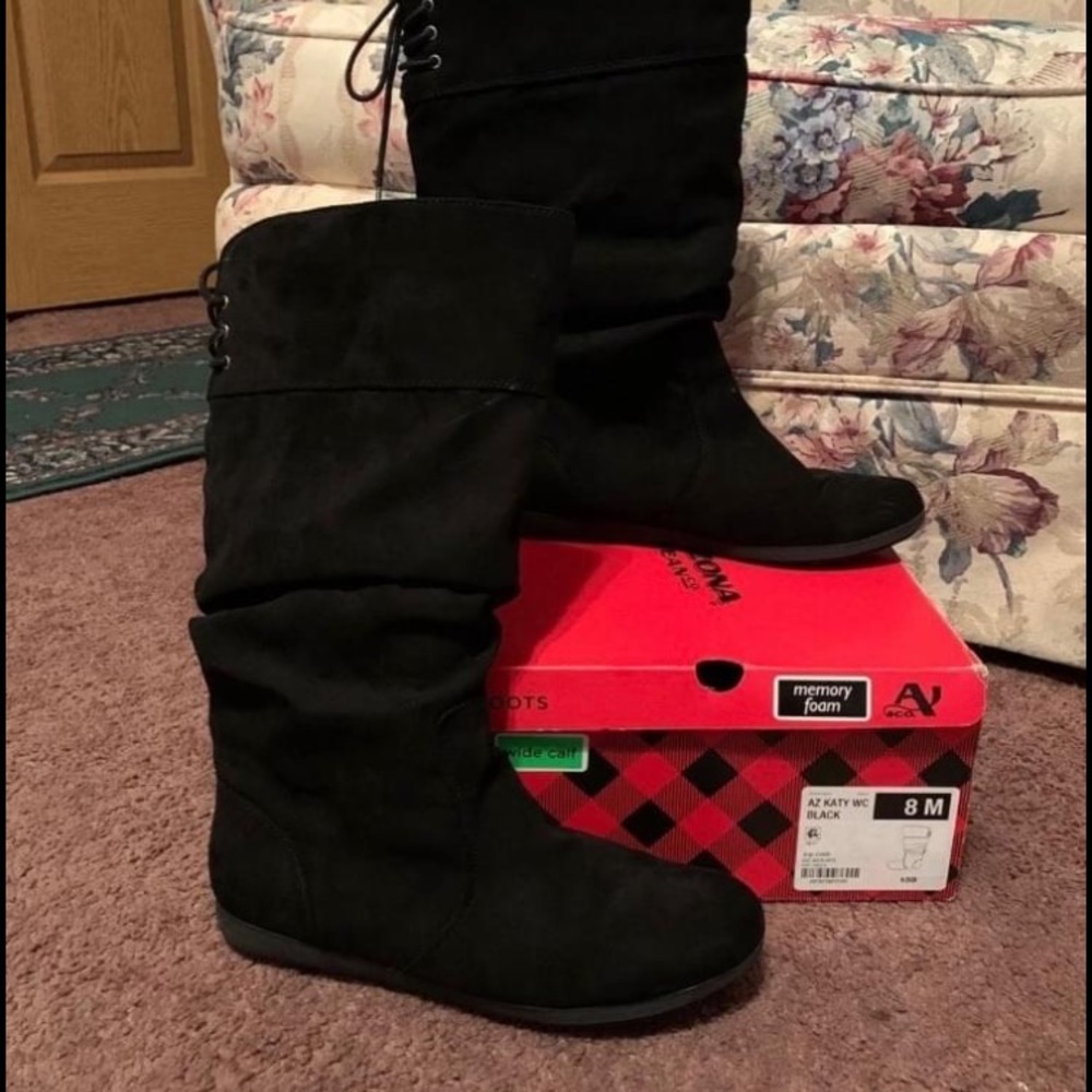 *SOLD*   Arizona Black Suede Boots